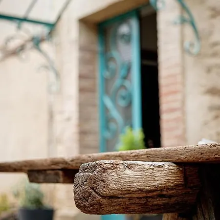 Domaine Du Conte Bleu Bed & Breakfast 3*