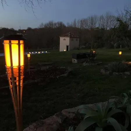 Bed & Breakfast Domaine Du Conte Bleu 3*