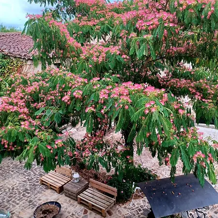 Bed & Breakfast Domaine Du Conte Bleu