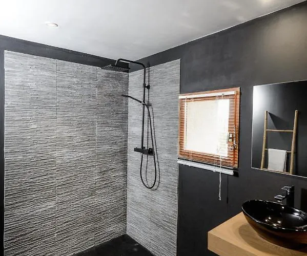 ベッド・アンド・ブレックファスト Domaine Du Conte Bleu 3*